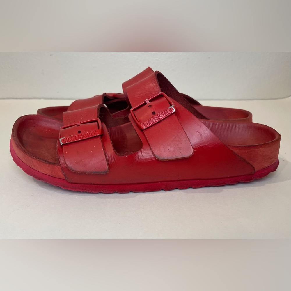 Valentino Garavani & Birkenstock Unisex Arizona Red‎ Leather Sandals Sz 8.5 (39) - Picture 4 of 14